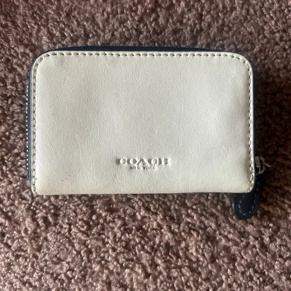 Limited Edition Coach Cracker Jack Coin Wallet - Picture 2 of 5